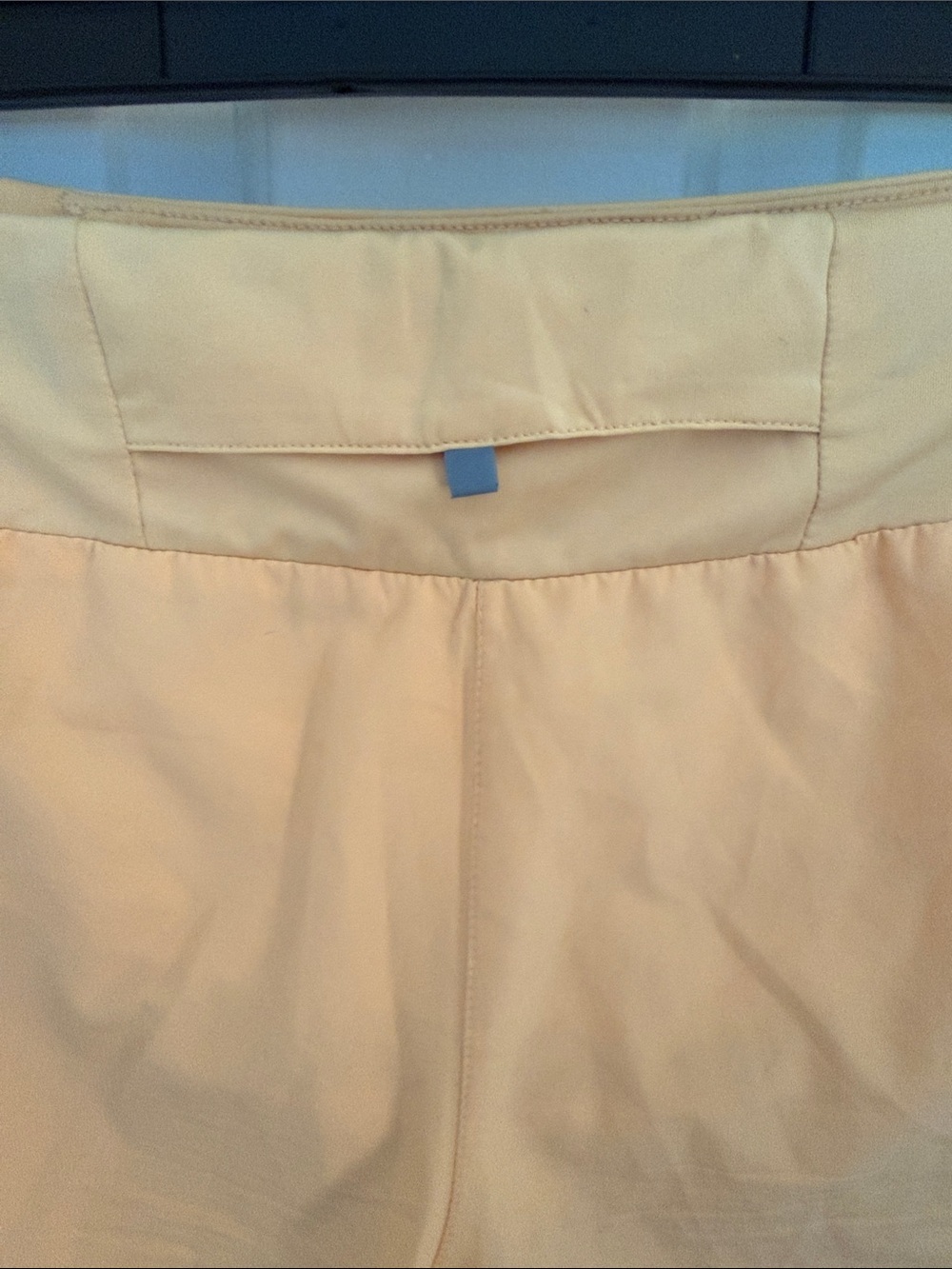 Nike Womens Peach Dri-FIT Athletic Running Shorts Reflective Swoosh‎ Size M - Picture 9 of 10